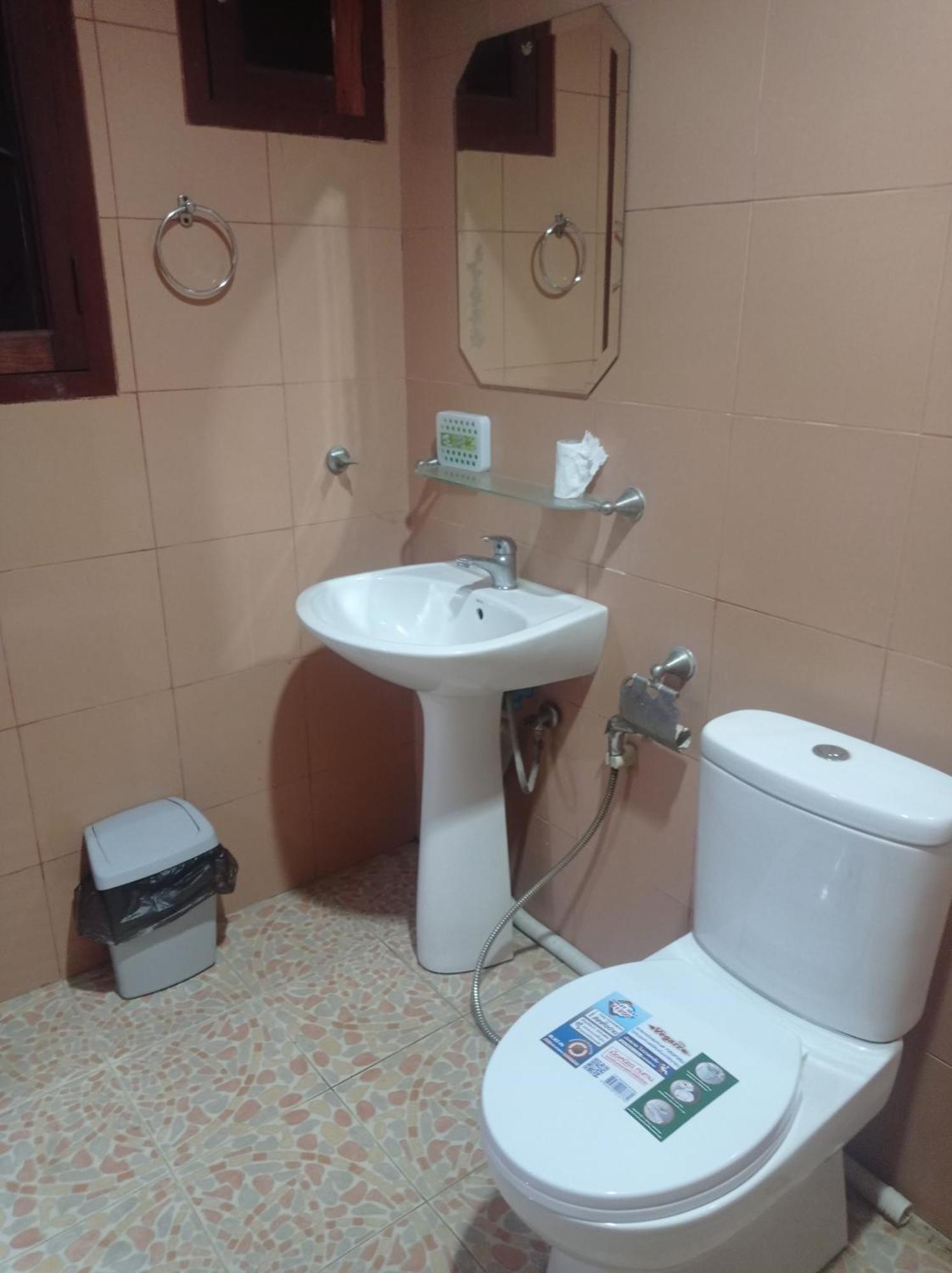 Jasmine Hostel & Guesthouse Pakse Ngoại thất bức ảnh