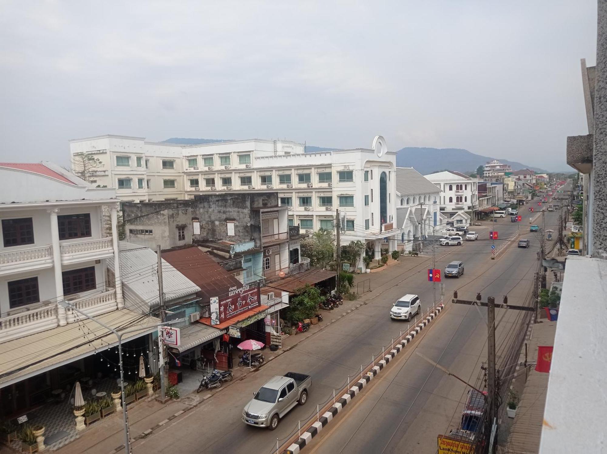 Jasmine Hostel & Guesthouse Pakse Ngoại thất bức ảnh