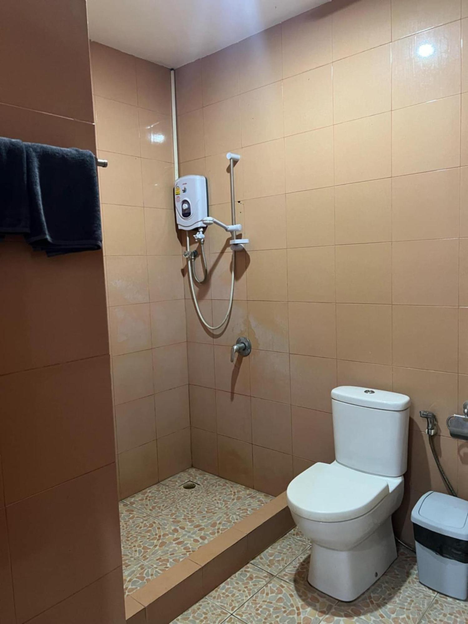 Jasmine Hostel & Guesthouse Pakse Ngoại thất bức ảnh
